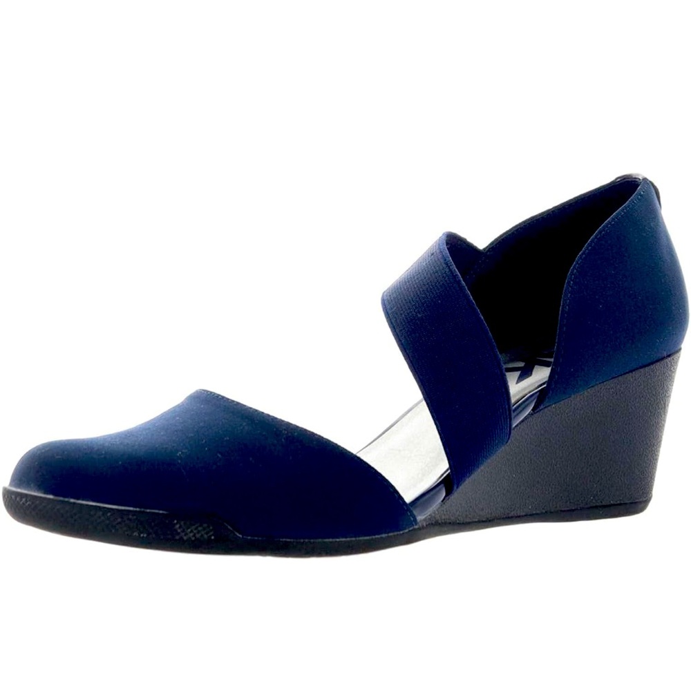 AK Tara Wedge Pumps Size 8.5 M